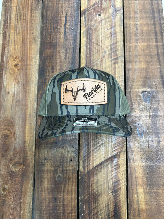 Mossy Oak Camo/Loden Deer Skull Leather Patch 112
